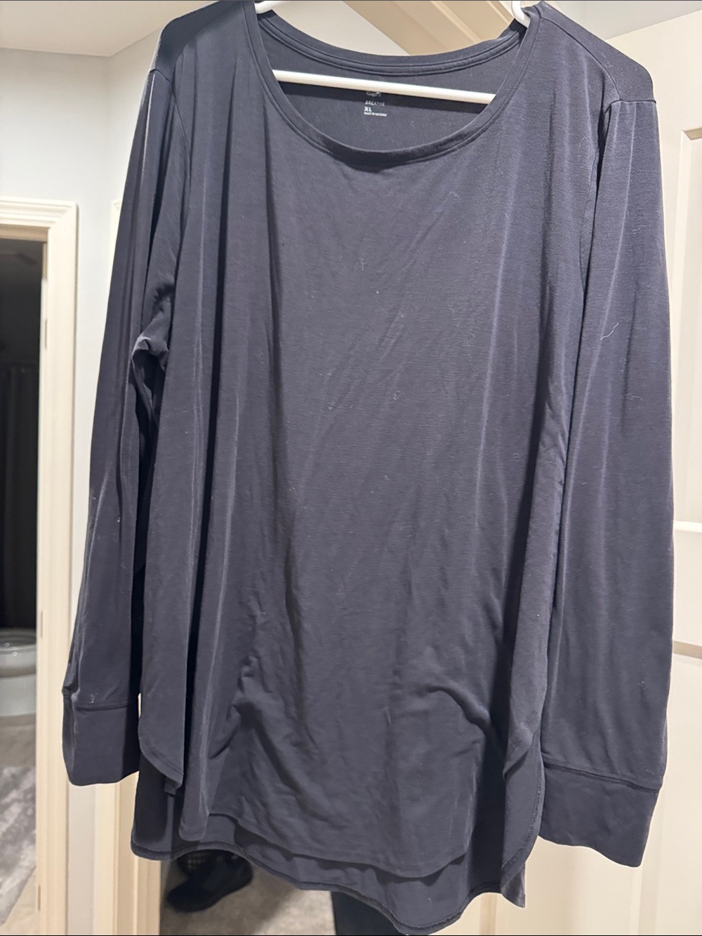 Women’s Gap Fit Long Sleeve Crew Neck Shirt - Black
